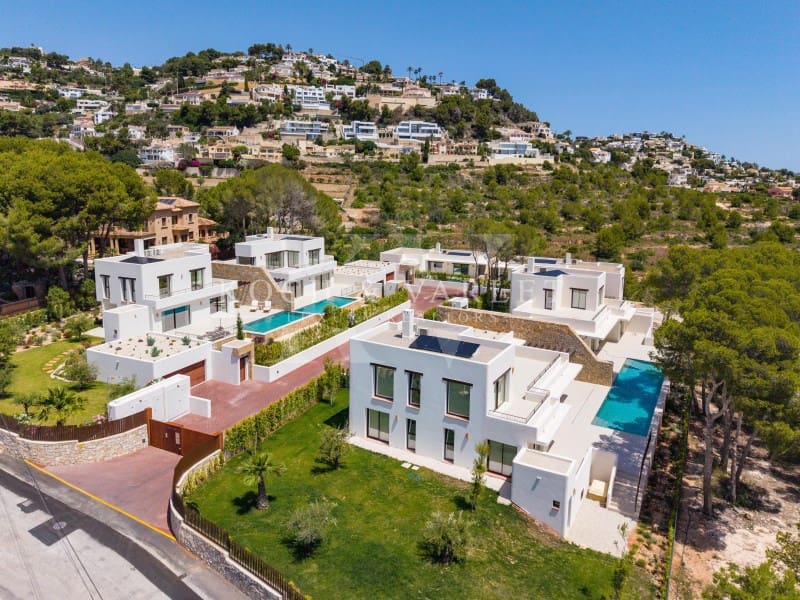 3 slaapkamer Villa te koop in Moraira met zwembad garage - € 1.690.000 (Ref: 9978548)