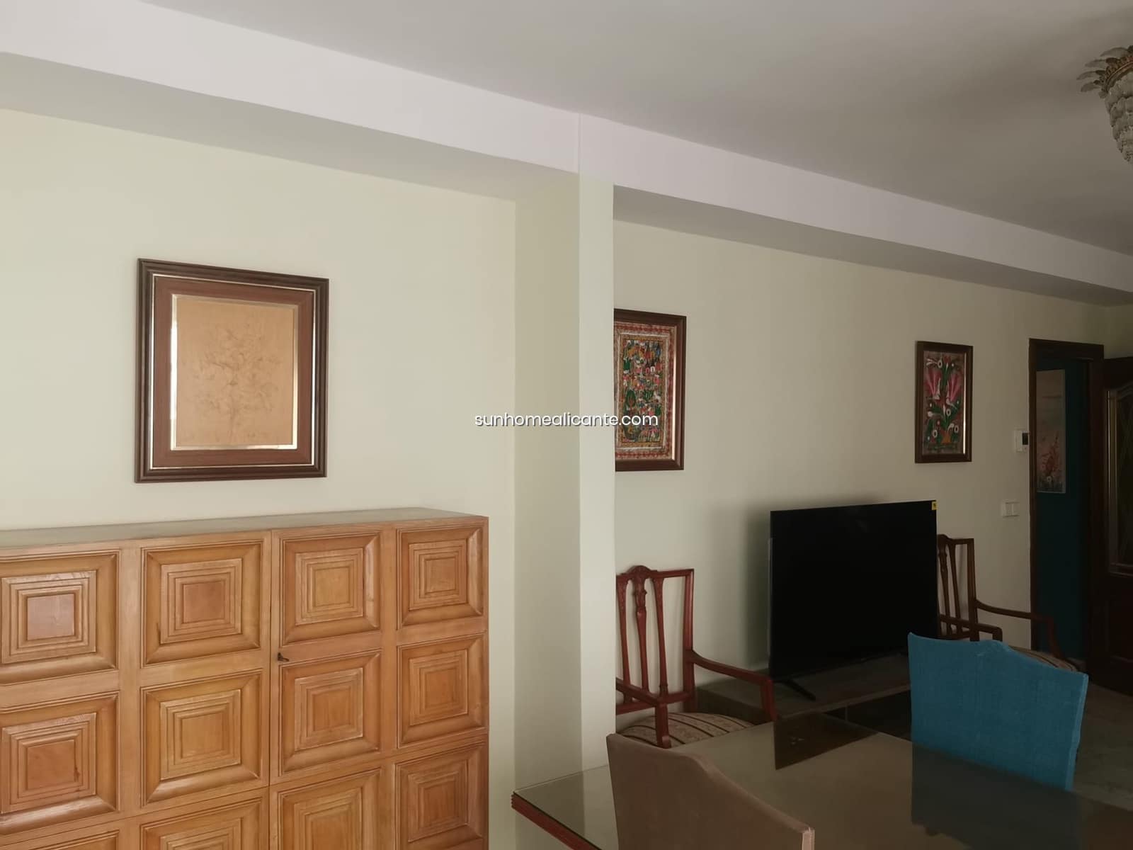 4 bedroom Apartment for rent in Alicante / Alacant city - € 350 (Ref: 8710687)