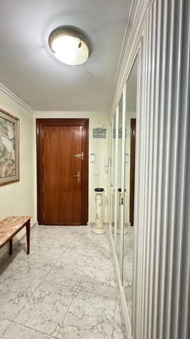 4 makuuhuone Huoneisto vuokrattavana paikassa Alicante kaupunki - 350 € (Ref: 8710687)