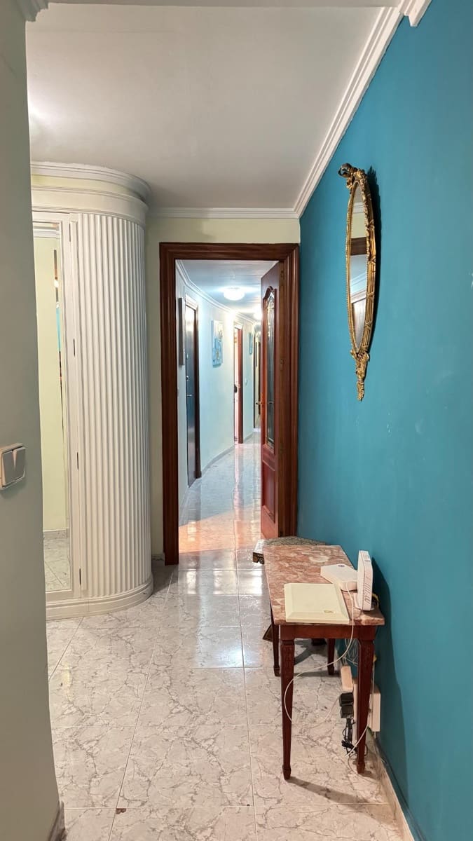 4 makuuhuone Huoneisto vuokrattavana paikassa Alicante kaupunki - 350 € (Ref: 8710687)