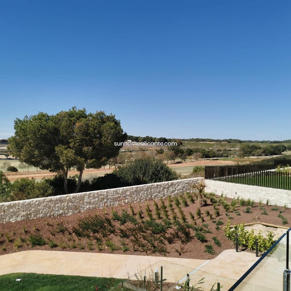 Piso de 2 habitaciones en Pinar de Campoverde en venta con piscina garaje - 244.900 € (Ref: 8710709)