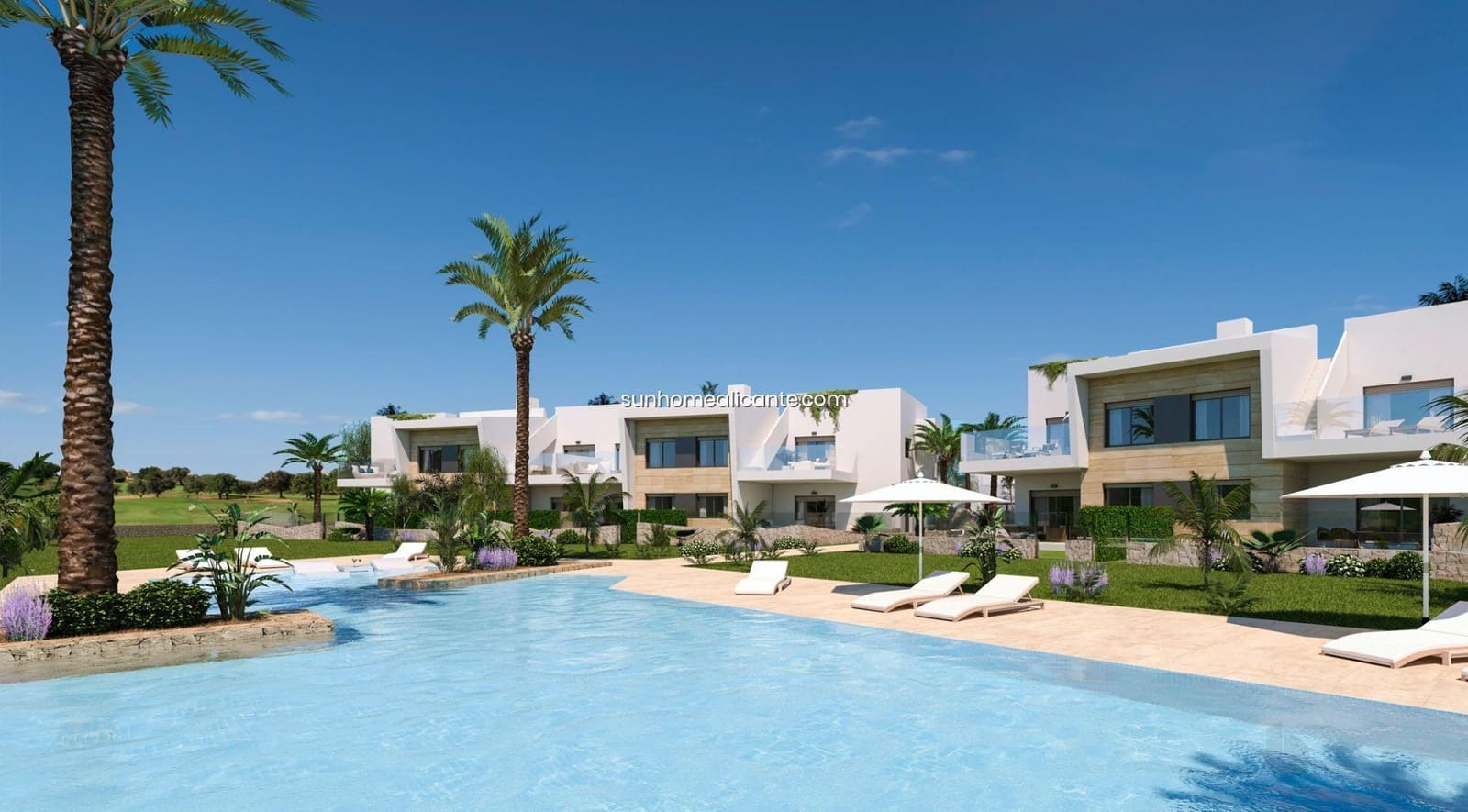 Piso de 2 habitaciones en Pinar de Campoverde en venta con piscina garaje - 244.900 € (Ref: 8710709)