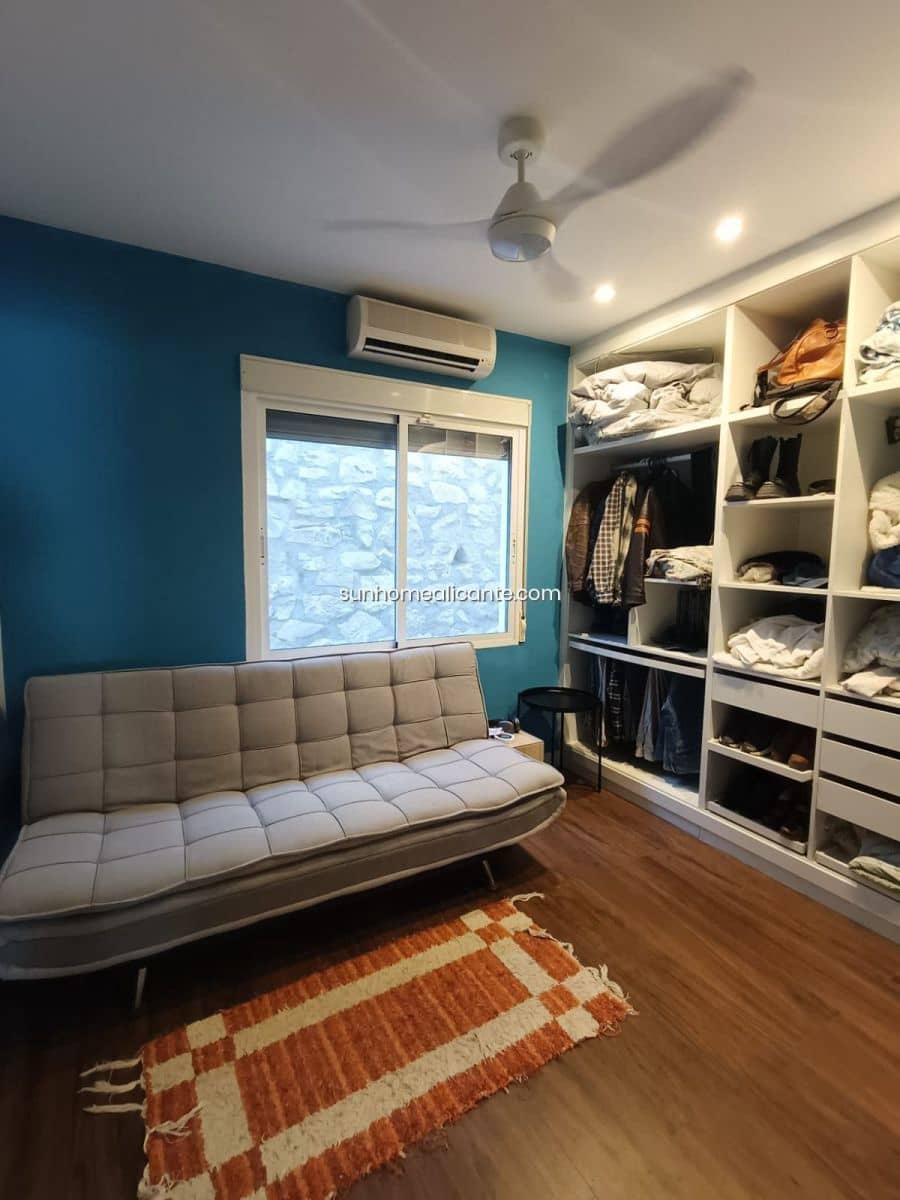 3 bedroom Villa for sale in El Campello with pool garage - € 475,000 (Ref: 8752607)