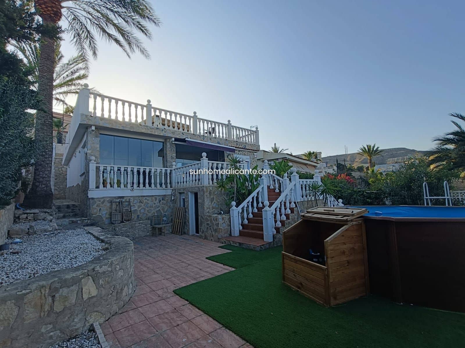 3 bedroom Villa for sale in El Campello with pool garage - € 475,000 (Ref: 8752607)