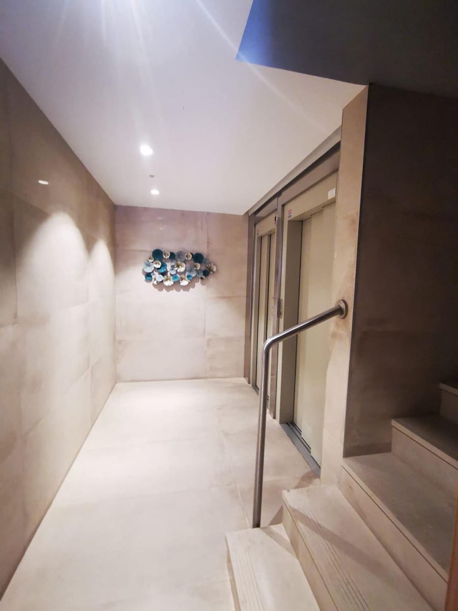 2 sovrum Lägenhet till salu i Alicante stad - 330 000 € (Ref: 8843466)