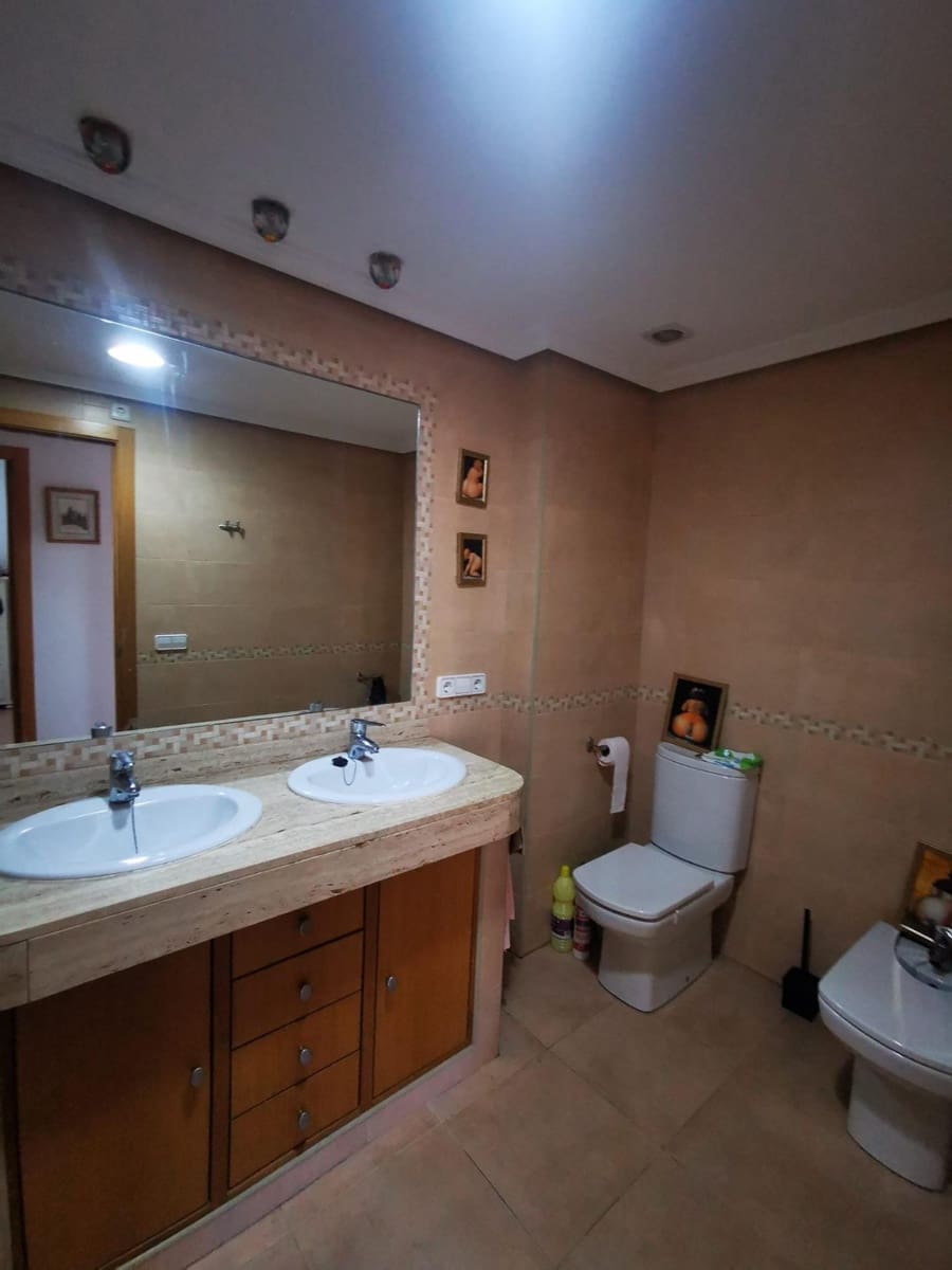 2 sovrum Lägenhet till salu i Alicante stad - 330 000 € (Ref: 8843466)