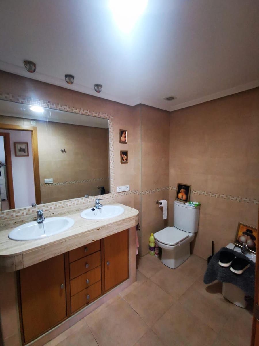 2 sovrum Lägenhet till salu i Alicante stad - 330 000 € (Ref: 8843466)