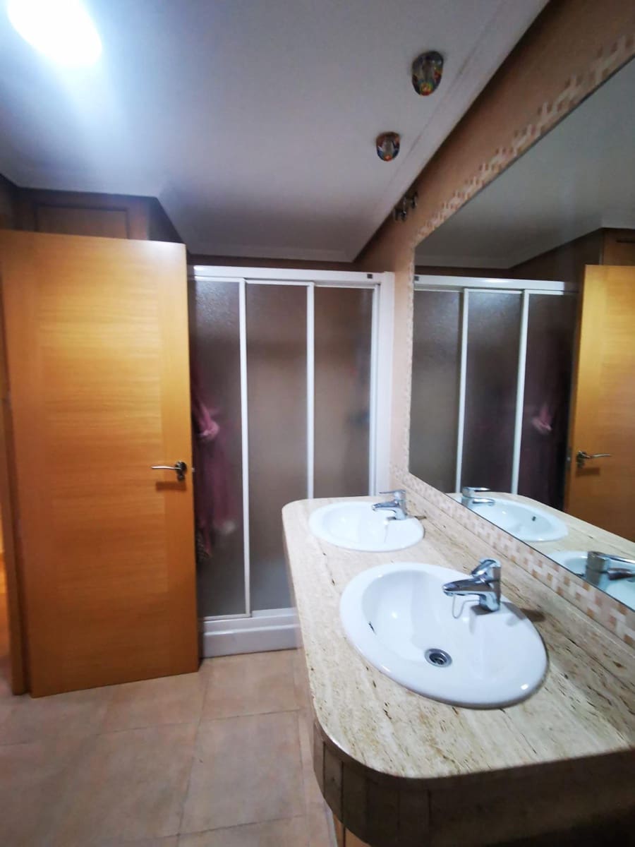 2 sovrum Lägenhet till salu i Alicante stad - 330 000 € (Ref: 8843466)