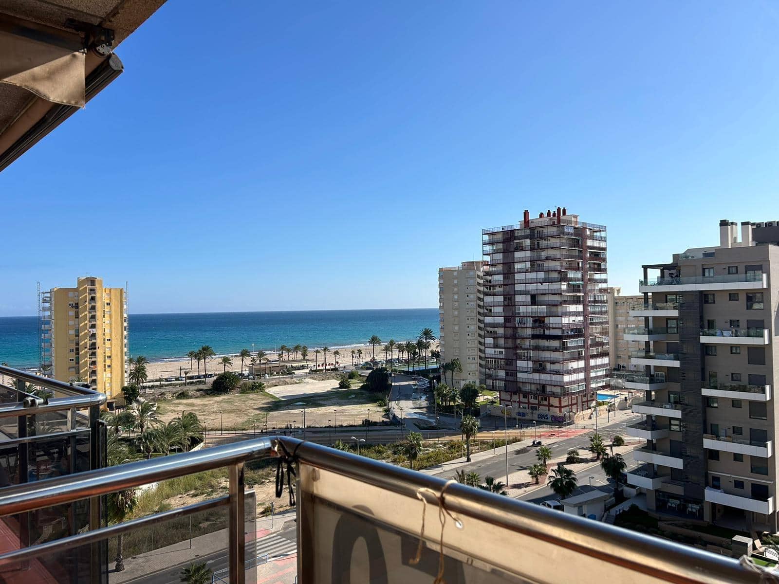 1 bedroom Flat for sale in Alicante / Alacant city with pool - € 312,500 (Ref: 8847491)