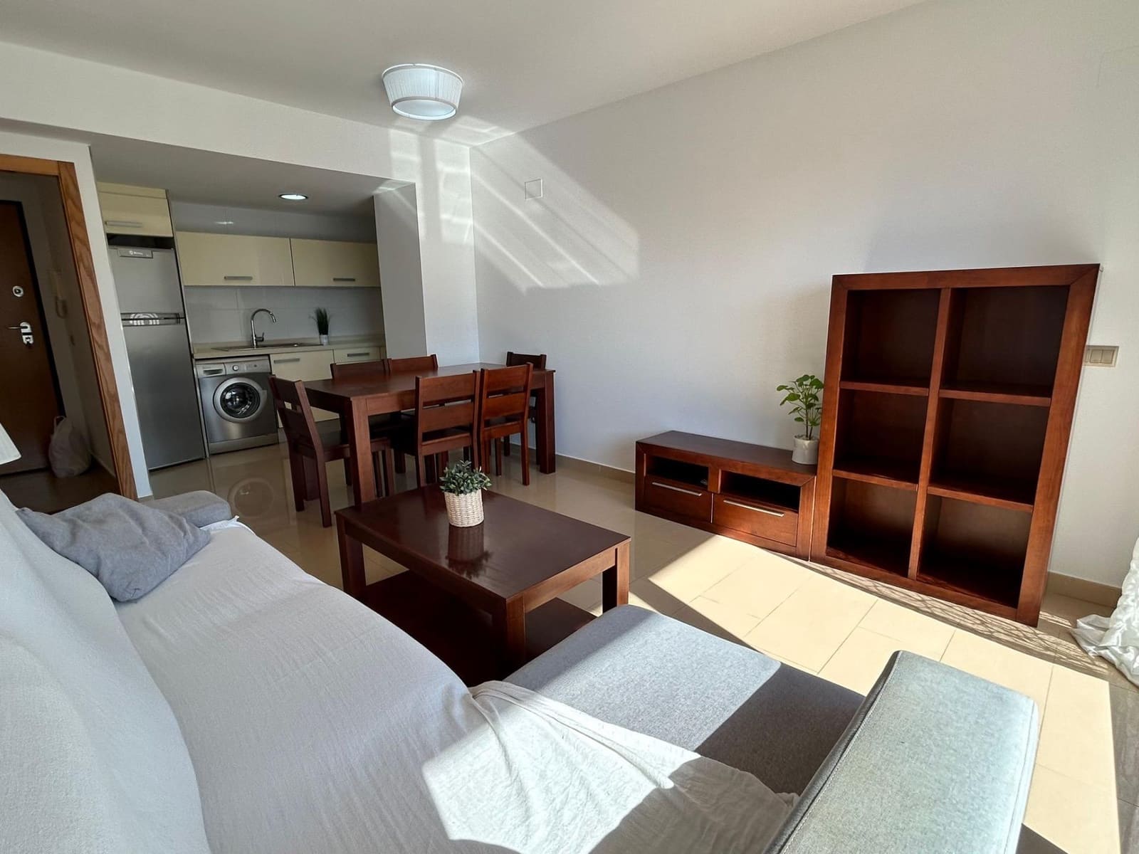 1 bedroom Flat for sale in Alicante / Alacant city with pool - € 312,500 (Ref: 8847491)