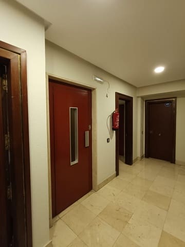 Piso de 4 habitaciones en Alicante / Alacant ciudad en venta - 413.000 € (Ref: 8881823)