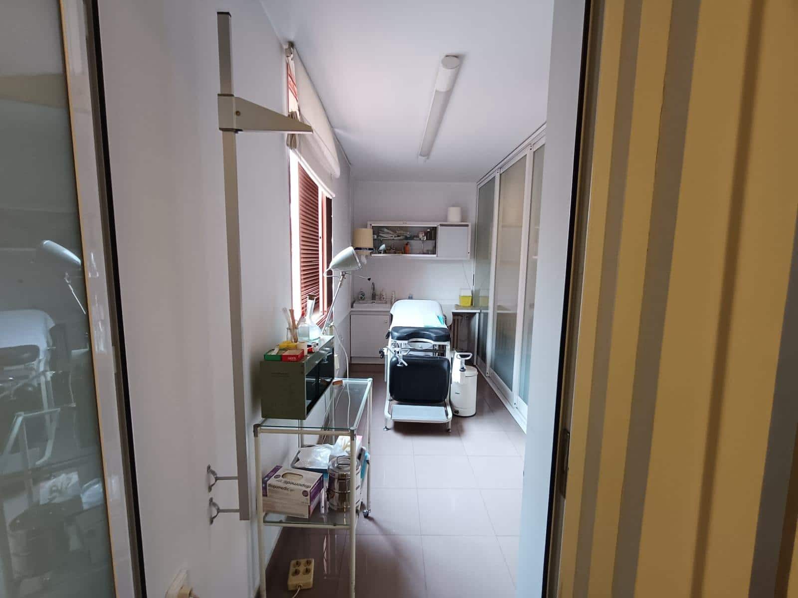 Piso de 4 habitaciones en Alicante / Alacant ciudad en venta - 413.000 € (Ref: 8881823)