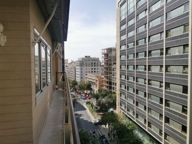 2 soveværelse Lejlighed til leje i Mercado, Alicante by - € 1.200 (Ref: 9112354)