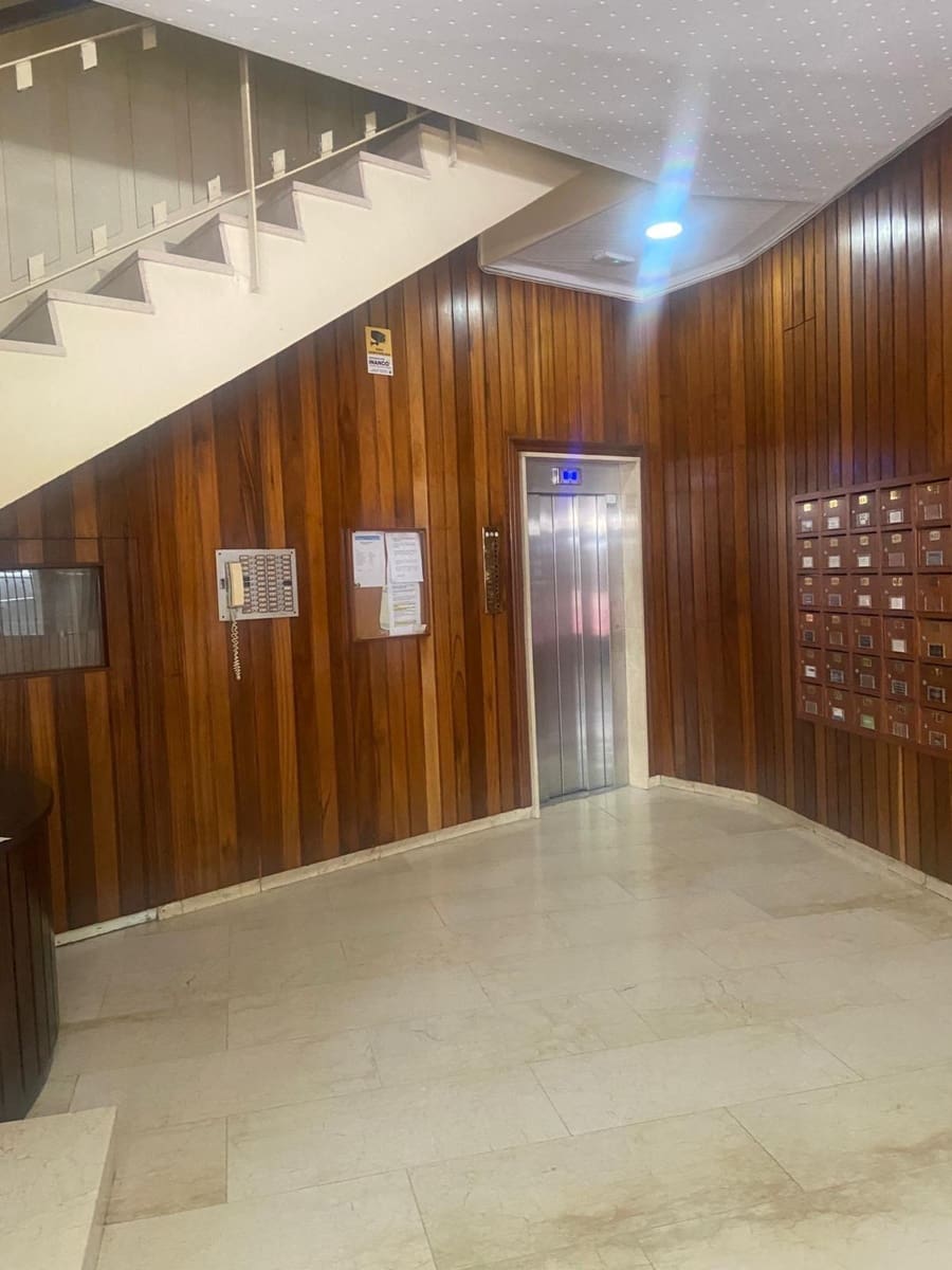 2 makuuhuone Huoneisto vuokrattavana paikassa Alicante kaupunki - 1 000 € (Ref: 9112354)