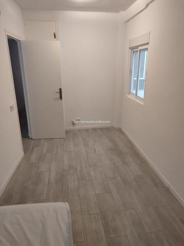 3 soveværelse Lejlighed til leje i Alicante by - € 1.200 (Ref: 9236911)