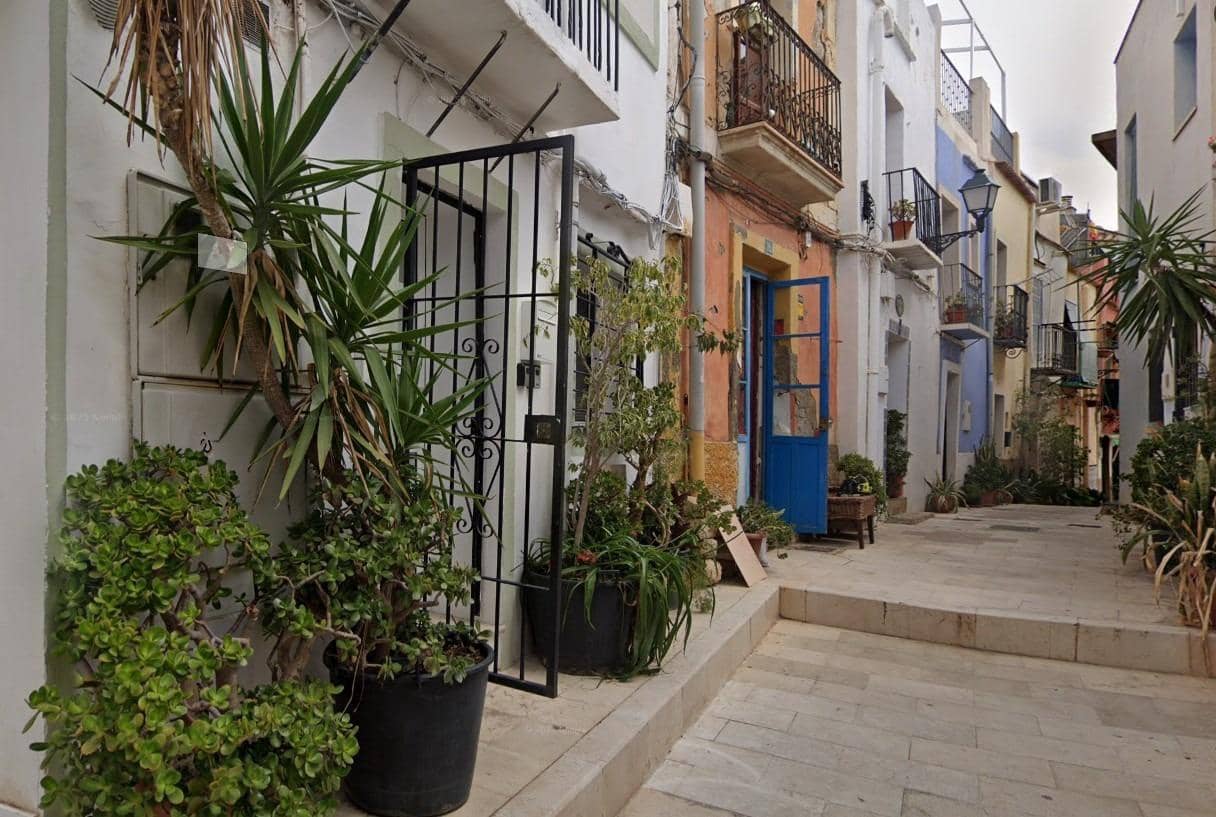 3 makuuhuone Kattohuoneisto myytävänä paikassa Alicante kaupunki - 360 000 € (Ref: 9236912)