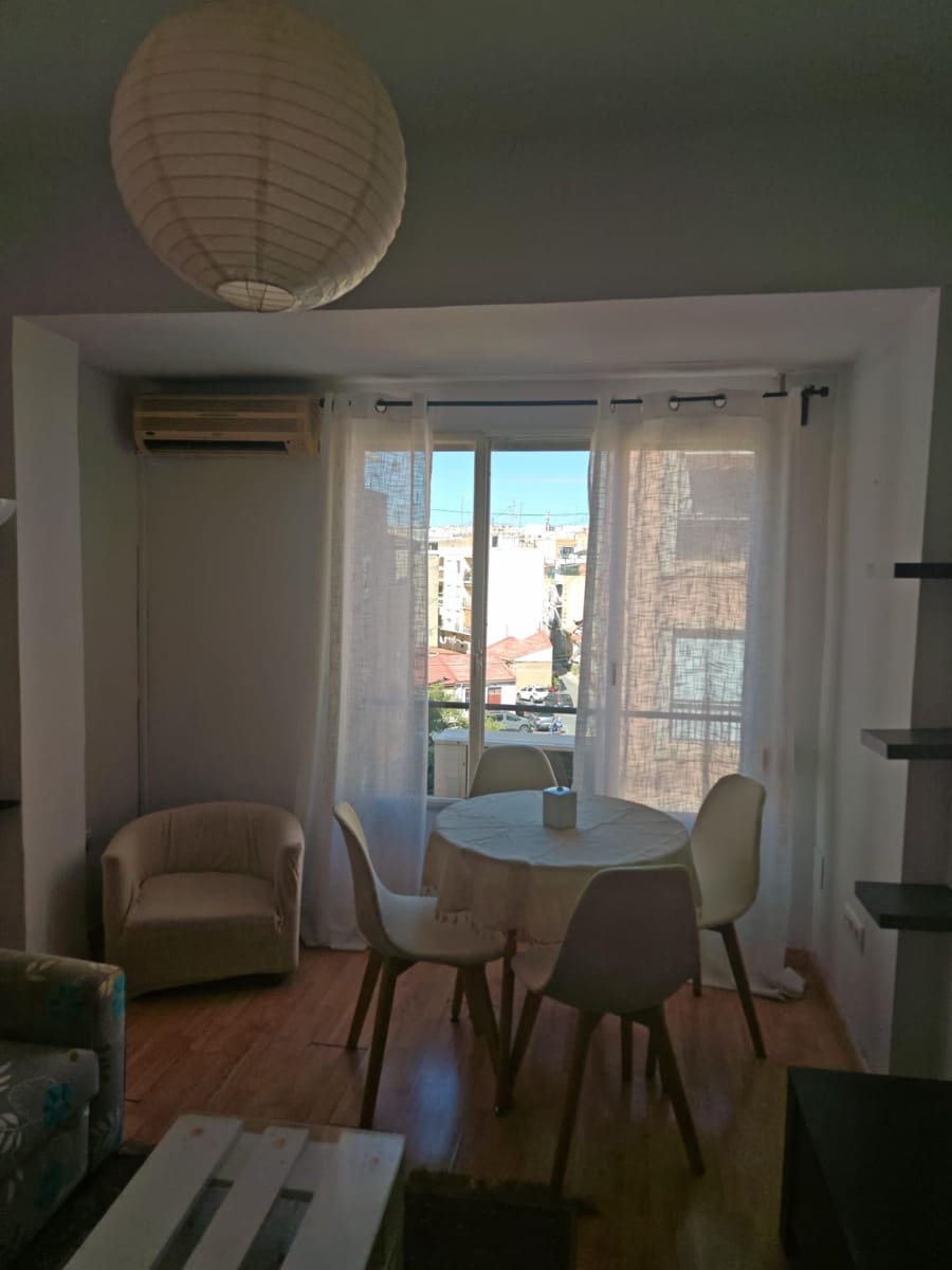 2 makuuhuone Huoneisto myytävänä paikassa Alicante kaupunki - 150 000 € (Ref: 9252485)