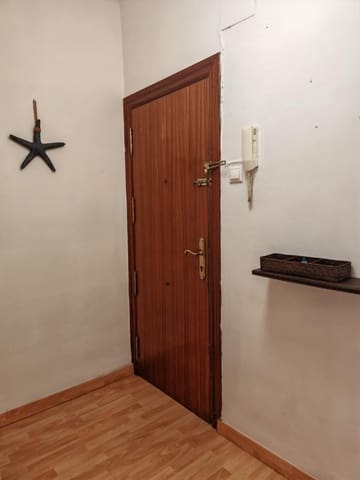 Apartamento de 2 habitaciones en Carolinas Bajas, Alicante / Alacant ciudad en venta - 150.000 € (Ref: 9252485)