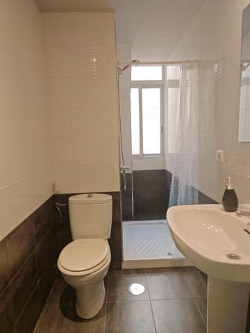 Apartamento de 2 habitaciones en Carolinas Bajas, Alicante / Alacant ciudad en venta - 150.000 € (Ref: 9252485)