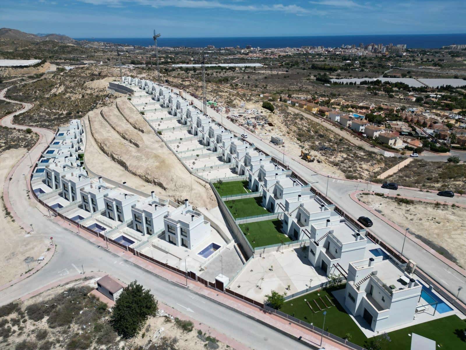 3 bedroom Villa for sale in Muchamiel / Mutxamel - € 450,000 (Ref: 9272616)