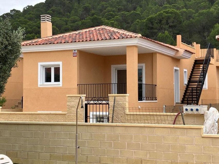 2 bedroom Villa for sale in La Romana with pool - € 220,000 (Ref: 9306387)
