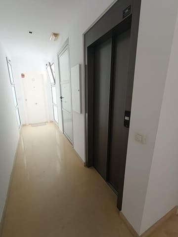 2 slaapkamer Penthouse te koop in Alicante stad - € 380.000 (Ref: 9330662)