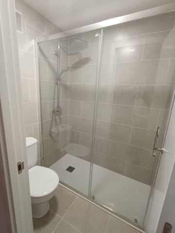 3 sypialnia Mieszkanie do wynajęcia w San Blas, Miasto Alicante / Alacant - 1 090 € (Ref: 9334991)