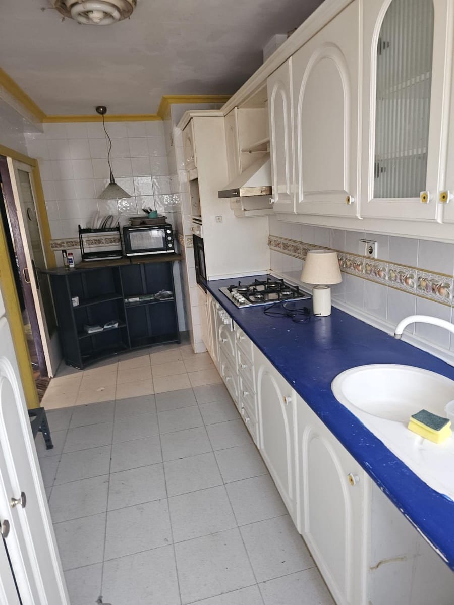 3 soveværelse Lejlighed til salg i Alicante by - € 290.000 (Ref: 9349574)