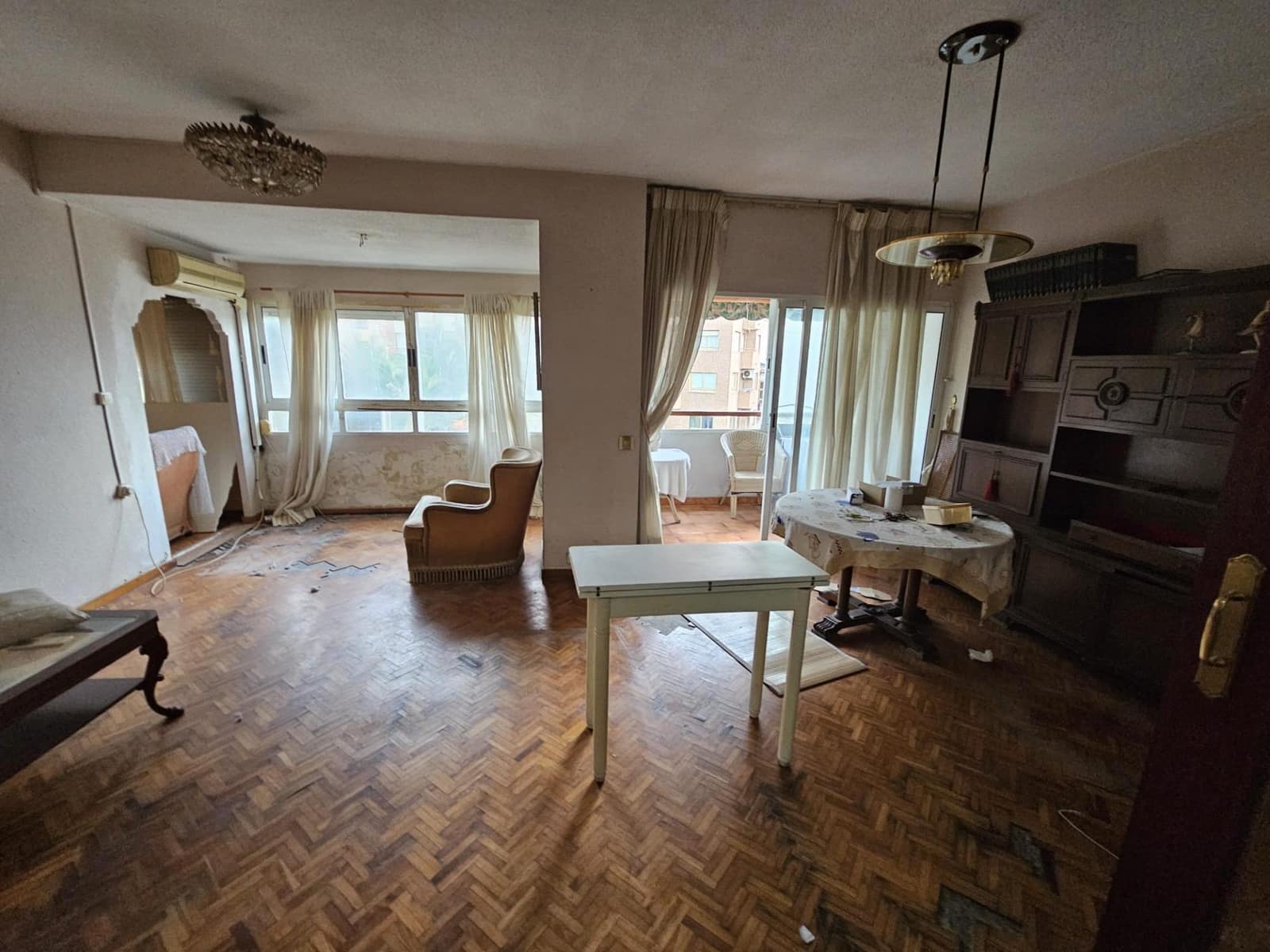 3 soveværelse Lejlighed til salg i Alicante by - € 290.000 (Ref: 9349574)