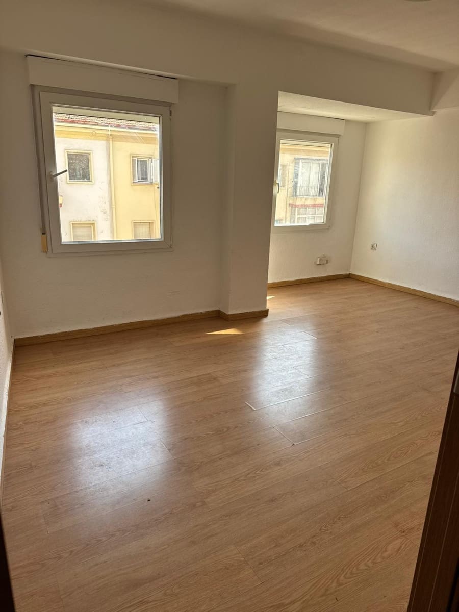 2 sypialnia Mieszkanie na sprzedaż w Miasto Alicante / Alacant - 155 000 € (Ref: 9349575)