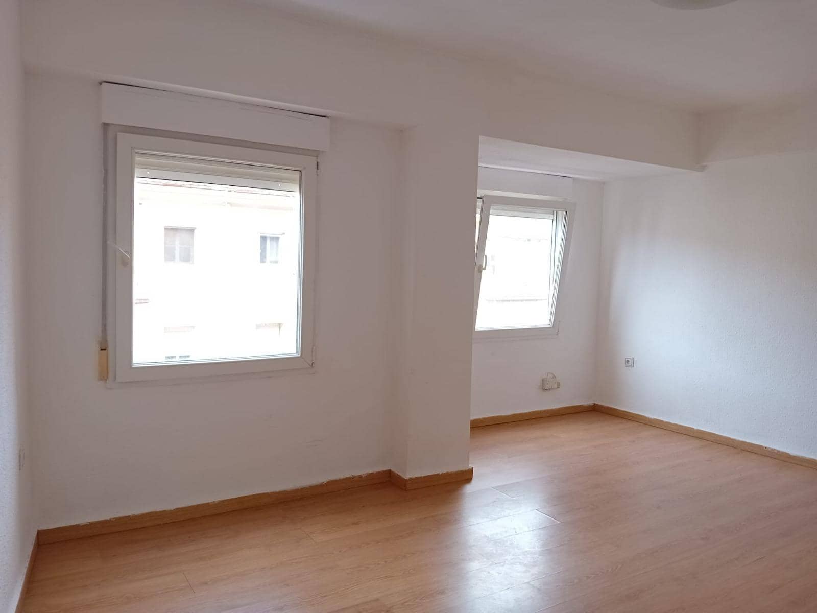 2 makuuhuone Asunto myytävänä paikassa Alicante kaupunki - 150 000 € (Ref: 9415967)