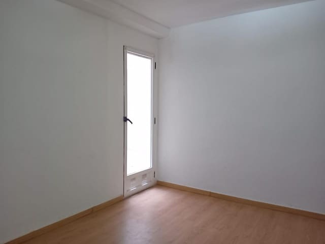 2 makuuhuone Asunto myytävänä paikassa Carolinas Bajas, Alicante kaupunki - 150 000 € (Ref: 9415967)