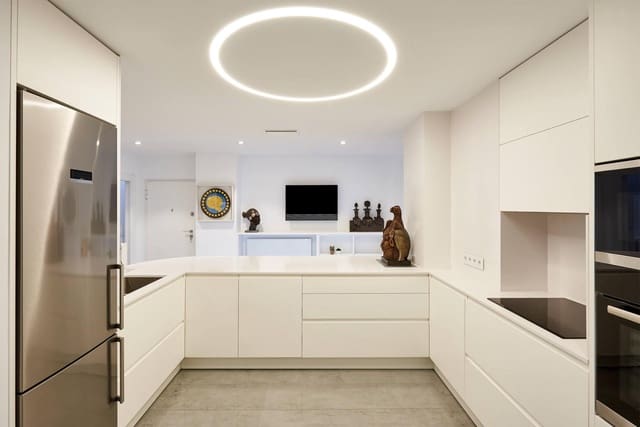 Apartamento de 3 habitaciones en Alicante / Alacant ciudad en venta - 1.175.000 € (Ref: 9431959)