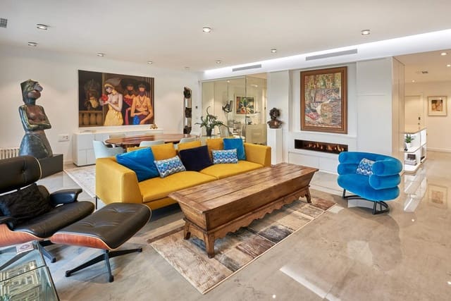 Apartamento de 3 habitaciones en Alicante / Alacant ciudad en venta - 1.175.000 € (Ref: 9431959)