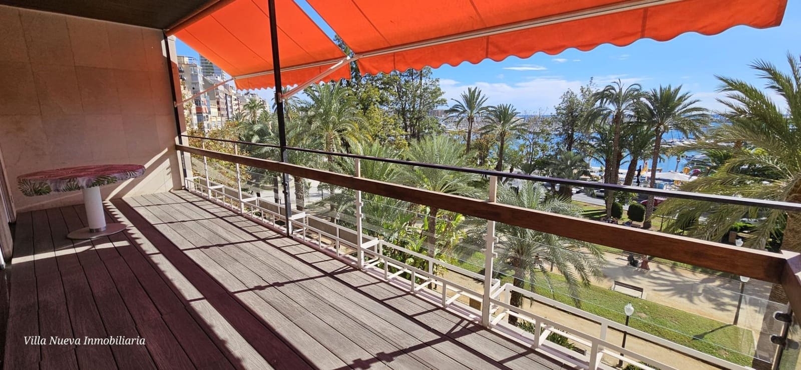 Apartamento de 3 habitaciones en Alicante / Alacant ciudad en venta - 1.175.000 € (Ref: 9431959)