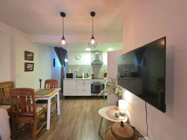 Piso de 4 habitaciones en Carolinas Bajas, Alicante / Alacant ciudad en venta - 205.000 € (Ref: 9441119)