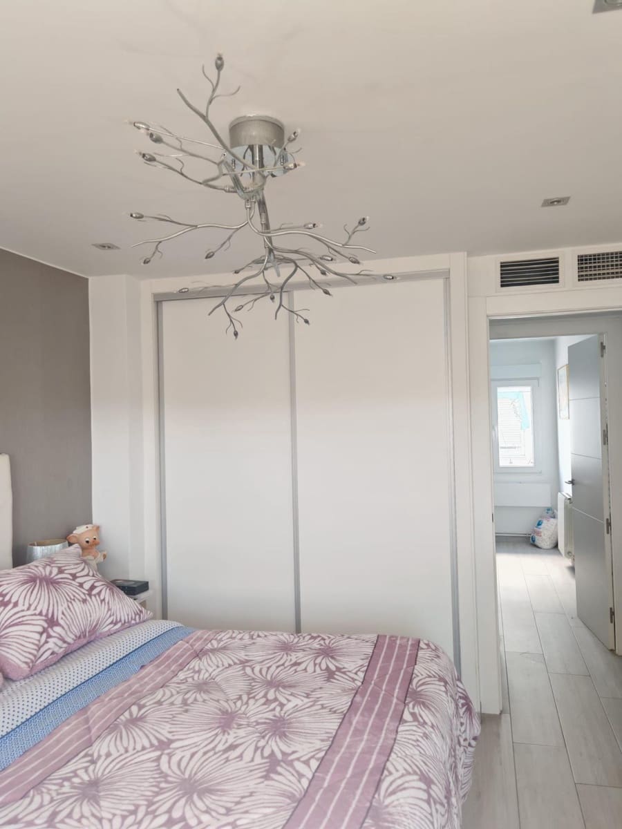 3 makuuhuone Asunto myytävänä paikassa Santa Pola mukana 
autotalli - 254 000 € (Ref: 9441379)