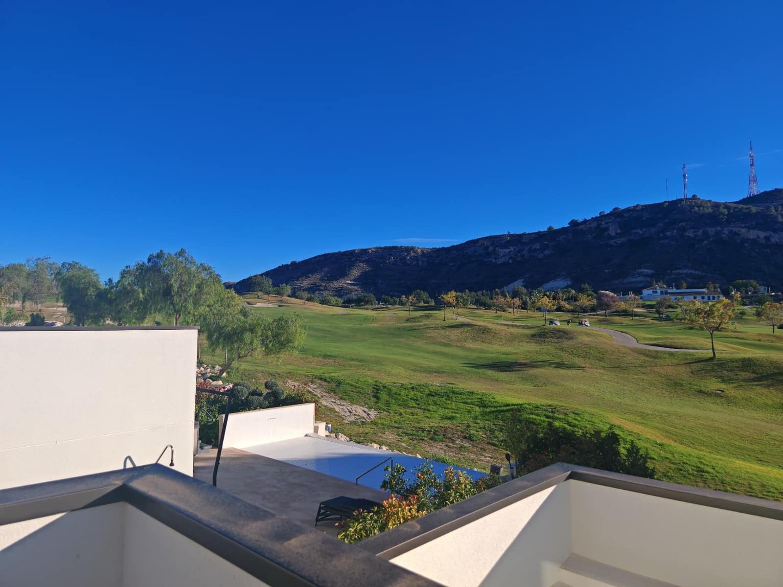 5 soveværelse Villa til salg i Monforte del Cid med swimmingpool - € 714.000 (Ref: 9441380)