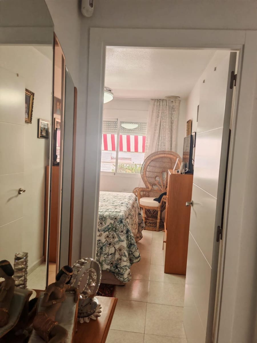 1 bedroom Flat for sale in Santa Pola with garage - € 150,000 (Ref: 9446357)