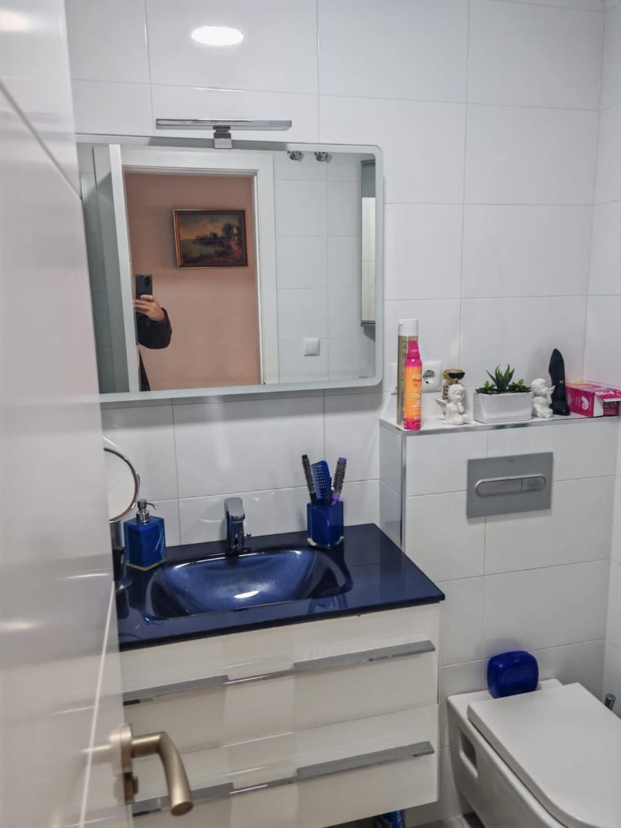 1 bedroom Flat for sale in Santa Pola with garage - € 150,000 (Ref: 9446357)