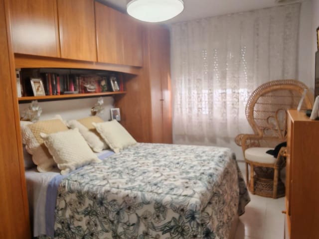 1 bedroom Flat for sale in Centro, Santa Pola with garage - € 150,000 (Ref: 9446357)