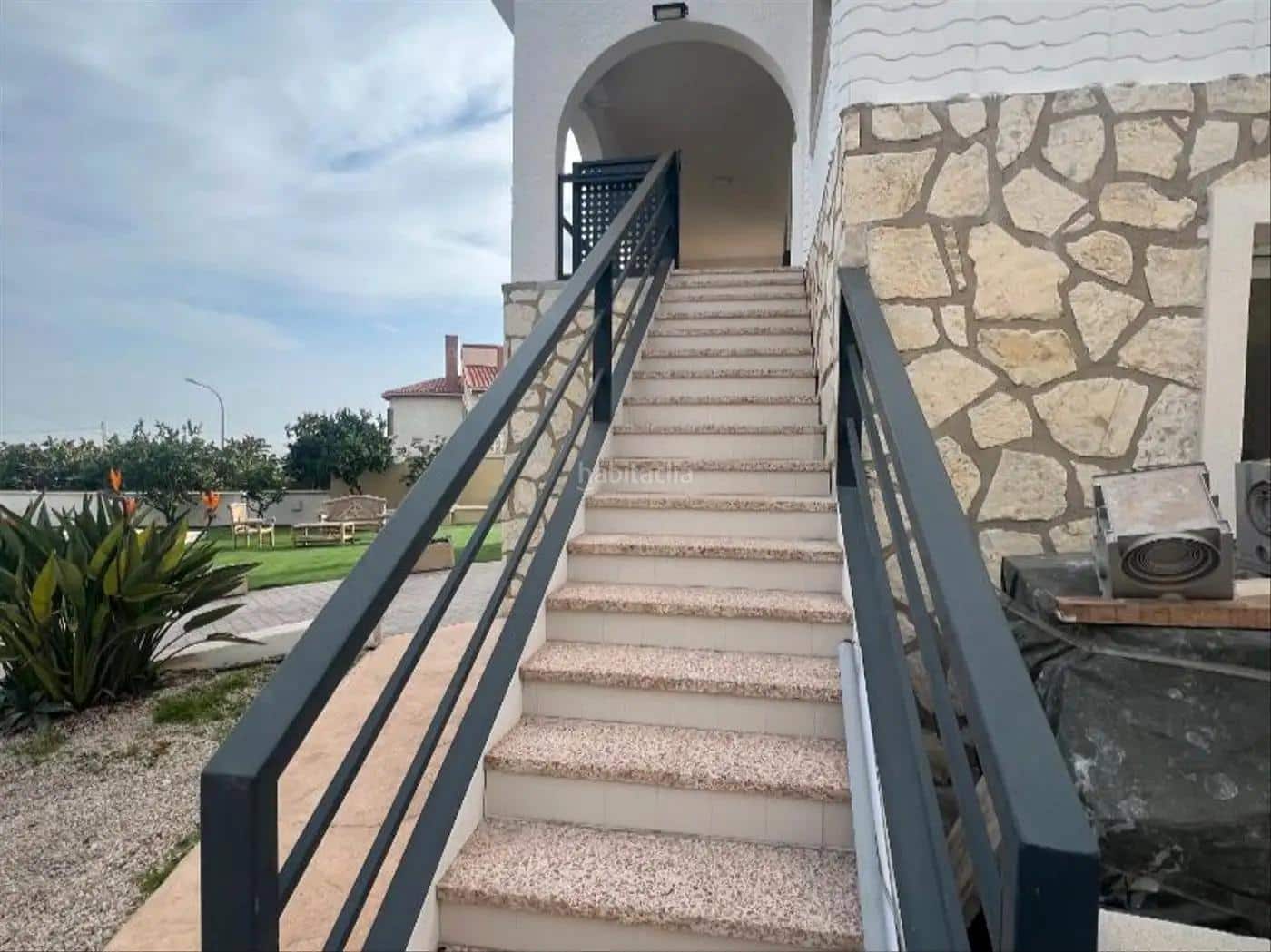 Chalet de 5 habitaciones en El Campello en venta con garaje - 649.000 € (Ref: 9452790)