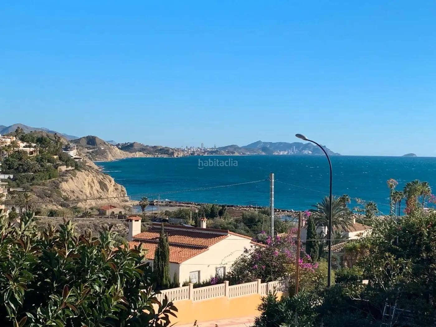 Chalet de 5 habitaciones en El Campello en venta con garaje - 649.000 € (Ref: 9452790)