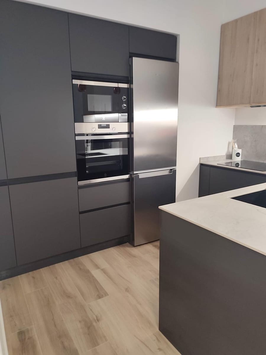 2 slaapkamer Flat te koop in Alicante stad - € 215.000 (Ref: 9456286)