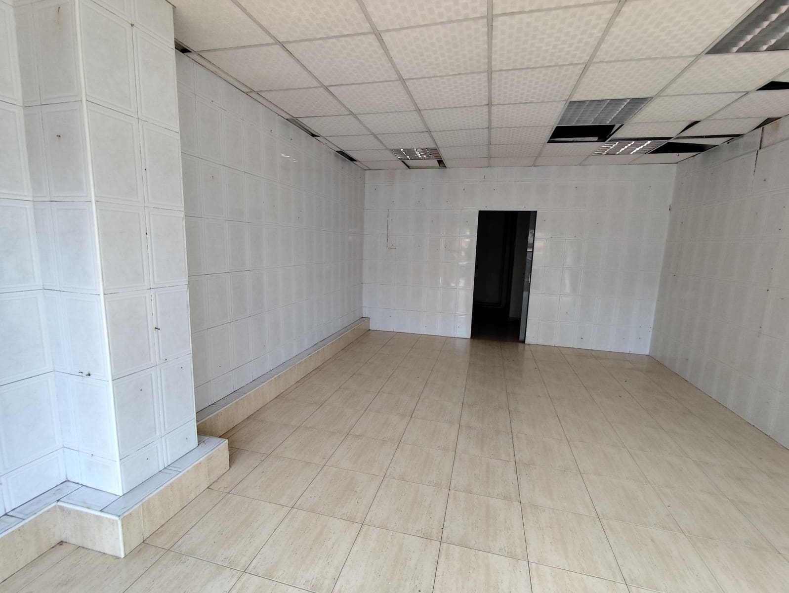 Kommersiell till salu i Alicante stad - 99 000 € (Ref: 9482047)