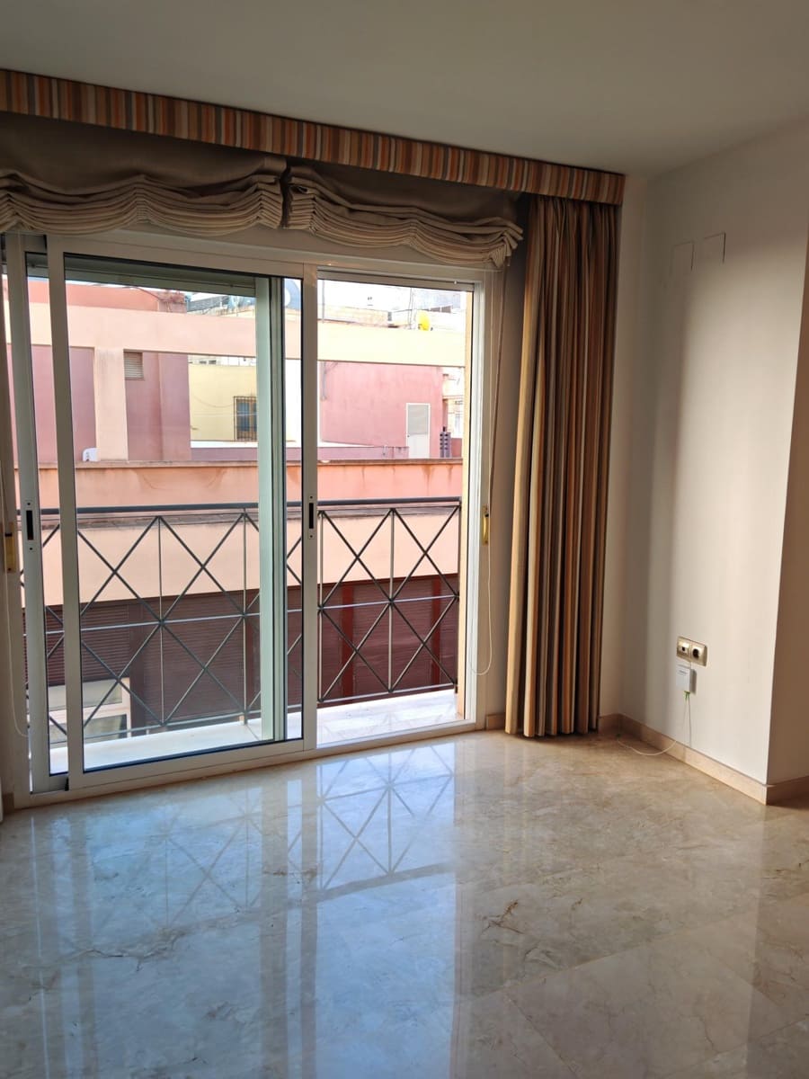 Piso de 1 habitación en Alicante / Alacant ciudad en venta - 395.000 € (Ref: 9494075)