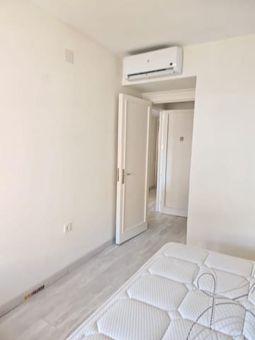 1 bedroom Flat for rent in Mercado, Alicante / Alacant city - € 1,200 (Ref: 9494076)