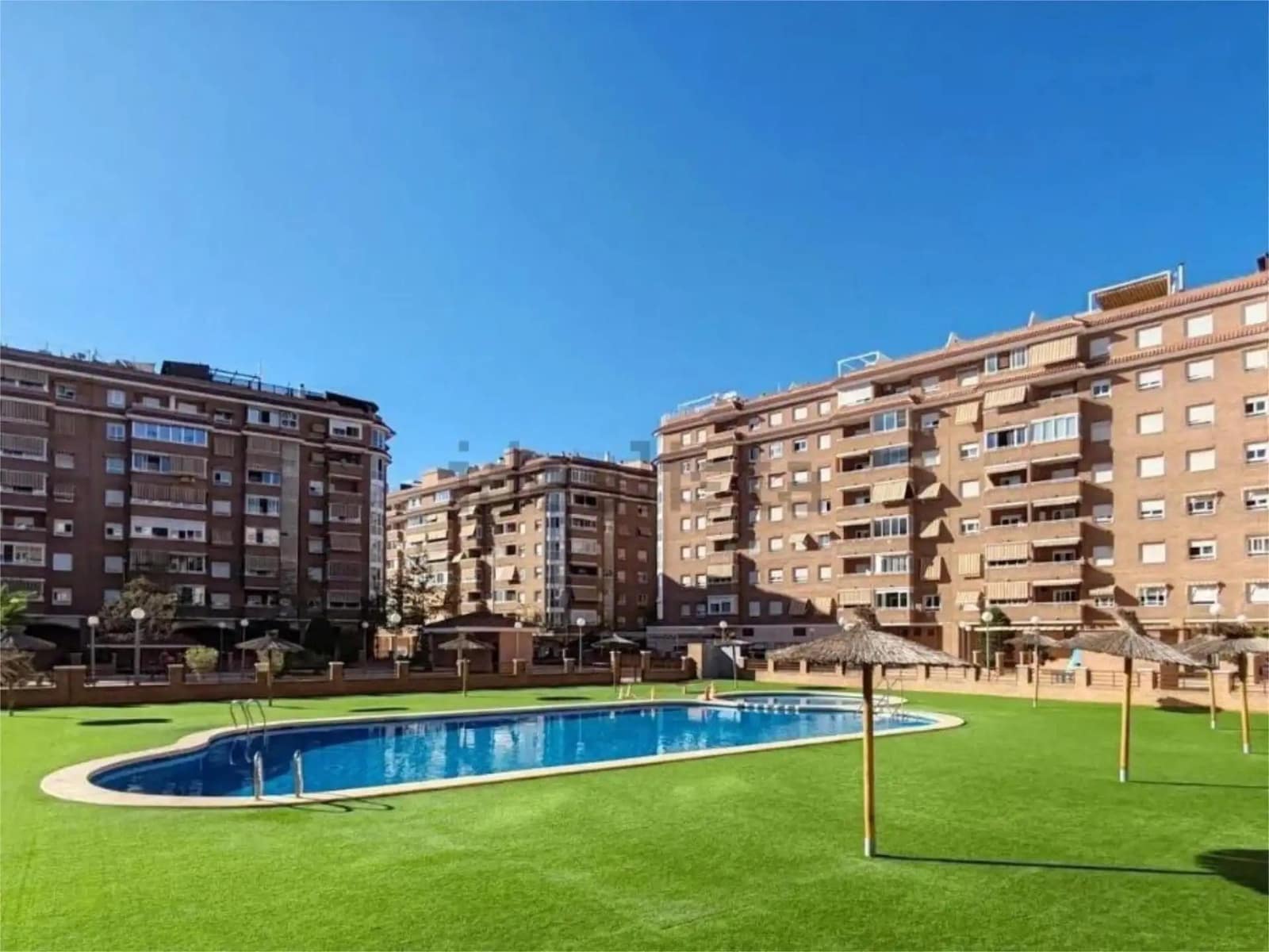 3 slaapkamer Flat te koop in San Vicente / Sant Vicent del Raspeig met zwembad - € 255.000 (Ref: 9494077)