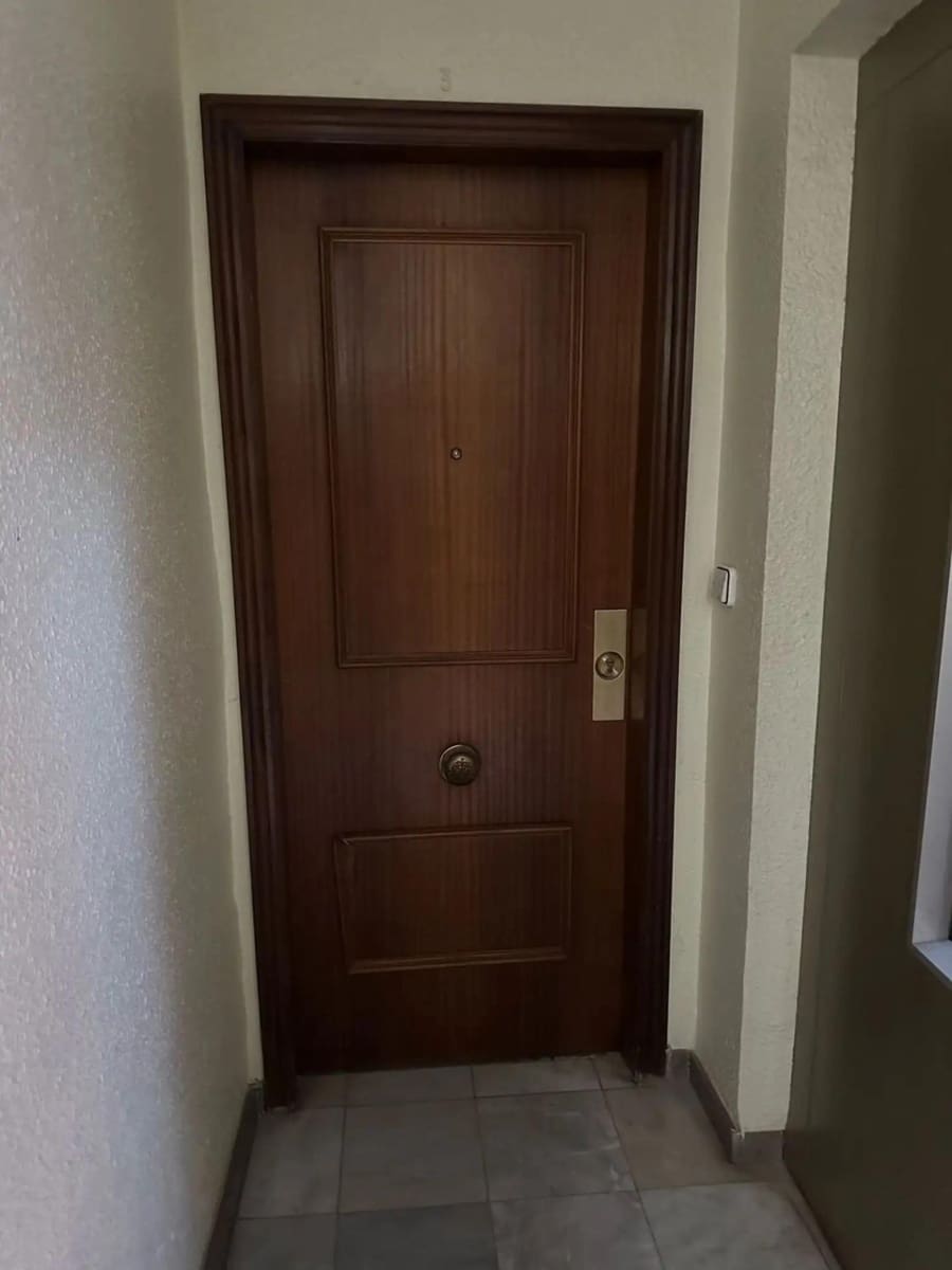 5 bedroom Flat for sale in Elche / Elx - € 165,000 (Ref: 9497218)