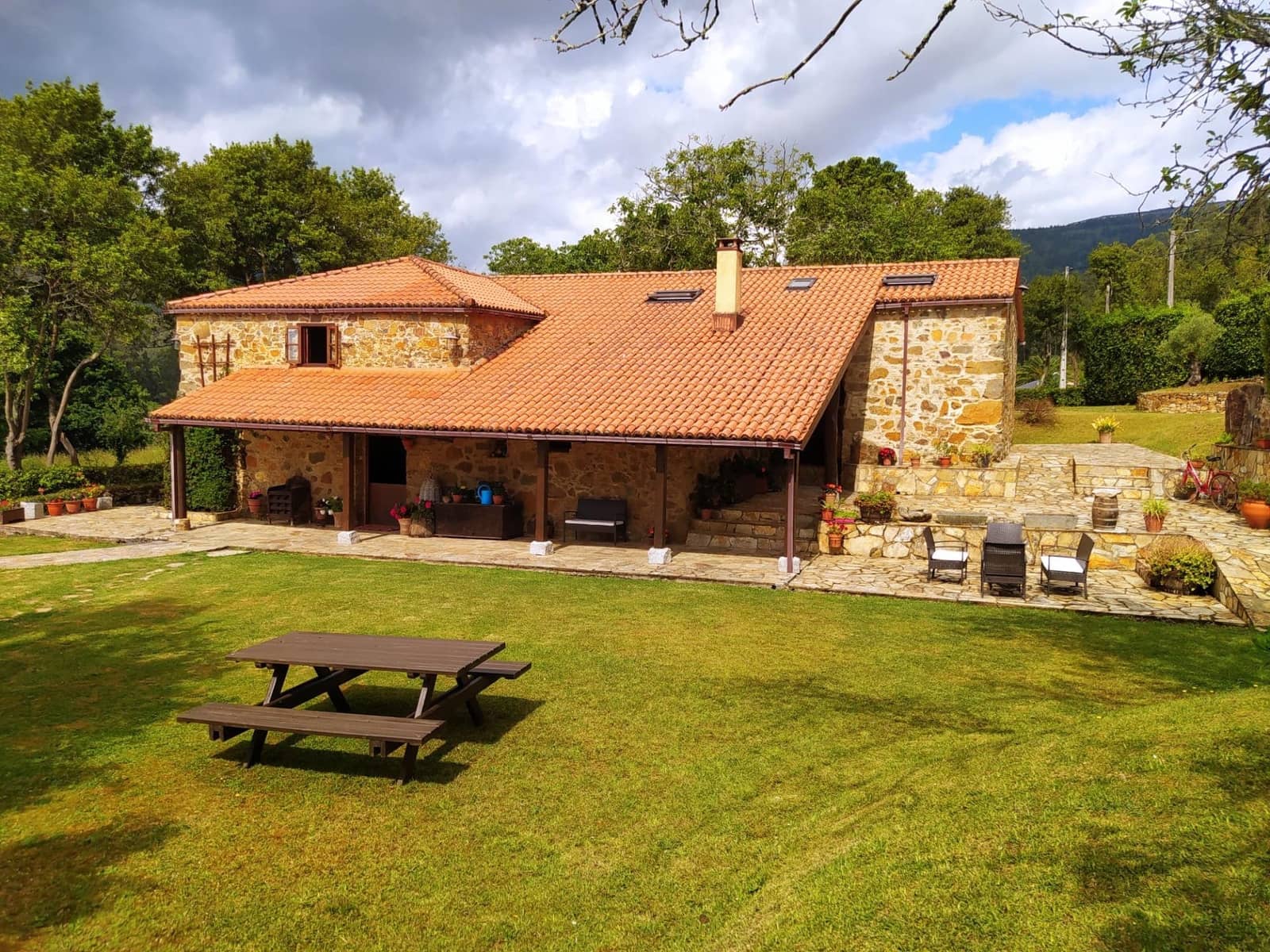 Finca/Casa Rural de 6 habitaciones en Ortigueira en venta - 560.000 € (Ref: 9518934)